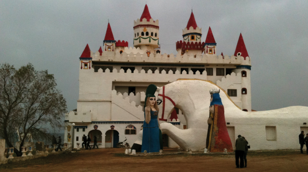 «Βγάλατε καμία φωτογραφία;»