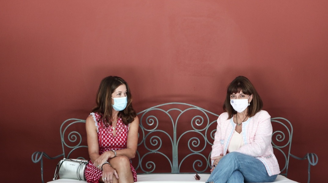 Η Κατερίνα Σακελλαροπούλου και η Βικτόρια Χίσλοπ