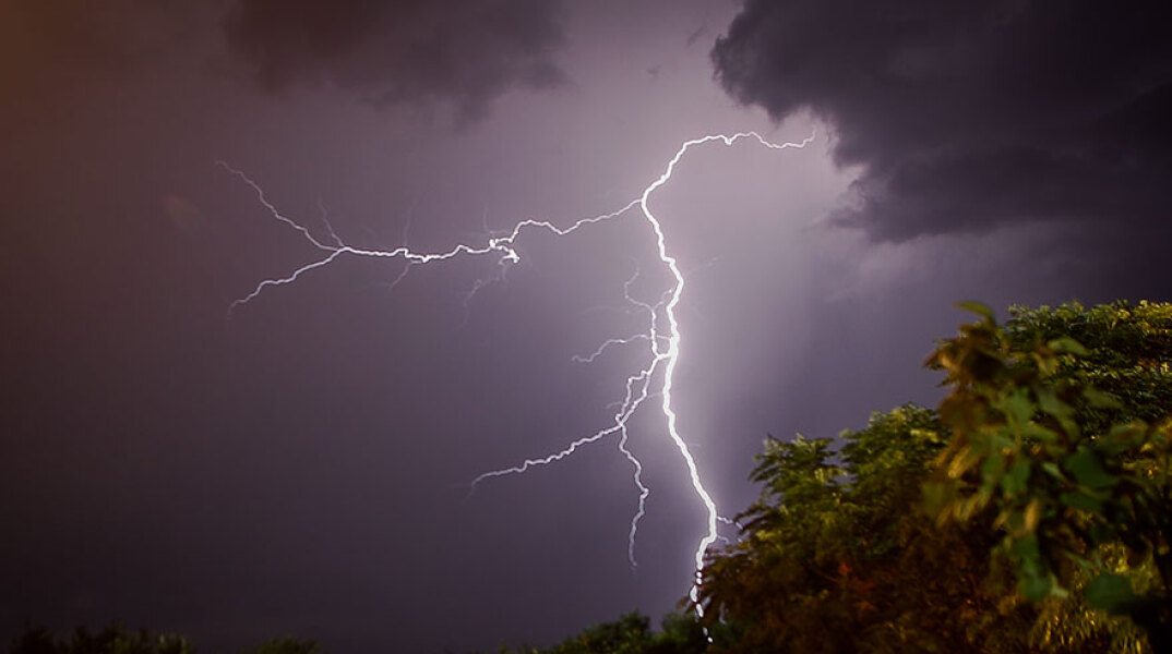 Η κακοκαιρία «Ιανός» πλησιάζει την Αττική (ΦΩΤΟ ΑΡΧΕΙΟΥ)