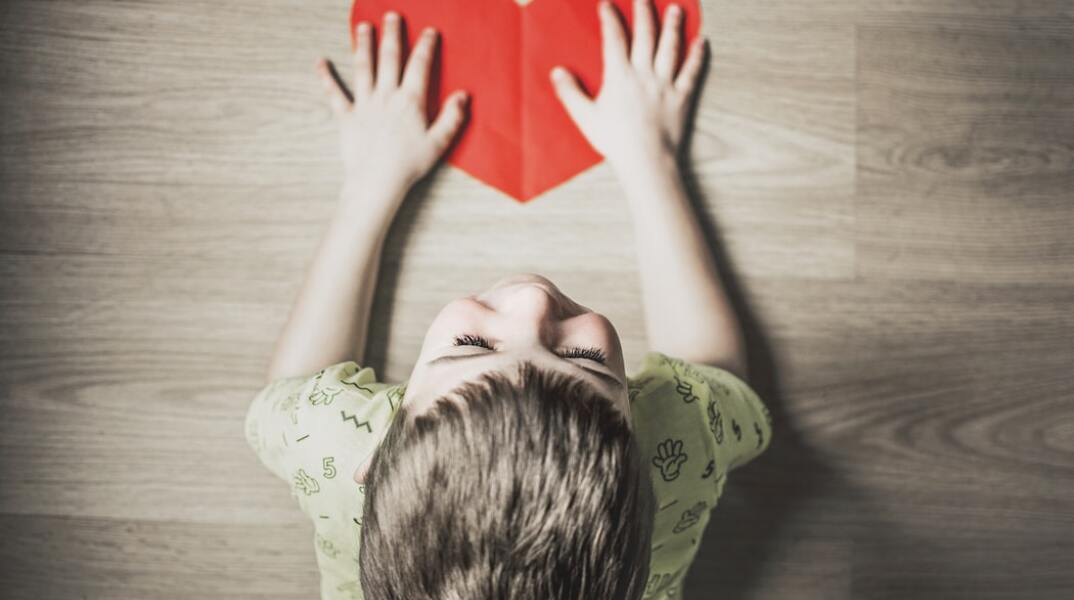 Προστατέψτε το παιδί με λεύκη από τον σχολικό εκφοβισμό 