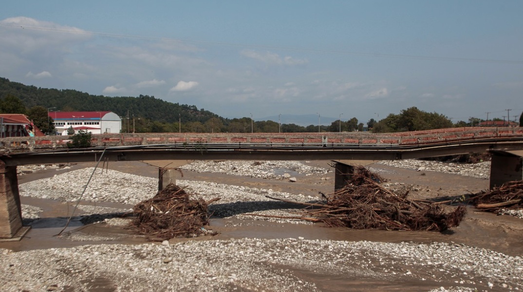 Ζημιές από την κακοκαιρία στην Καρδίτσα