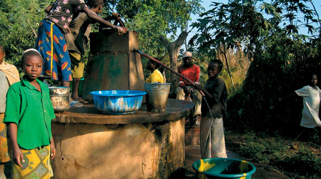 Κάρμε Κολ Καπντεβίλα, μια καταλανή γυναικολόγος στην Αφρική