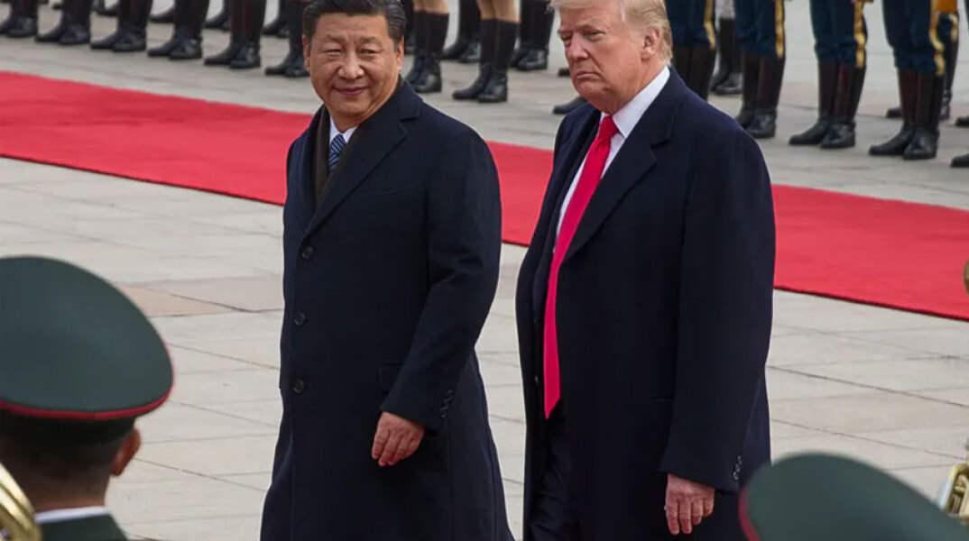 Ο Σι Τζινπίνγκ με τον Ντόναλντ Τραμπ στο Πεκίνο