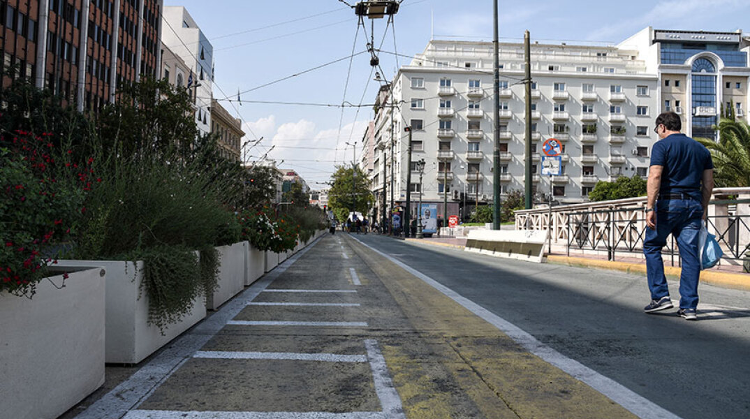 Εικόνα από τον Μεγάλο Περίπατο στην Πανεπιστημίου - Ο ΕΟΔΥ ανακοίνωσε 358 νέα κρούσματα κορωνοϊού την Τετάρτη 23 Σεπτεμβρίου 2020