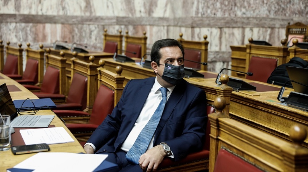 Νότης Μηταράκης