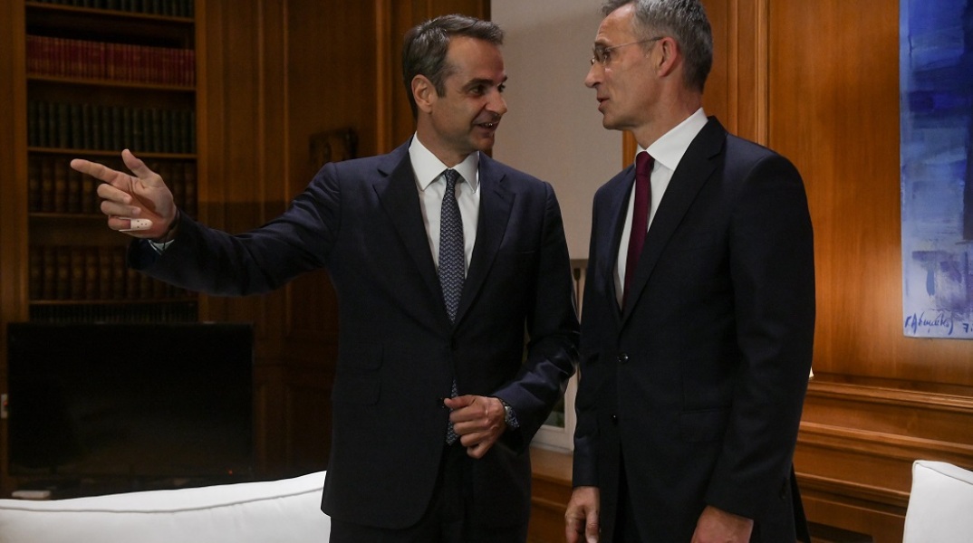 Ο Κυριάκος Μητσοτάκης με τον Γενς Στόλτενμπεργκ 