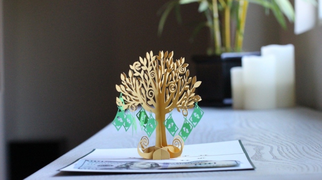 Λεφτά υπάχουν