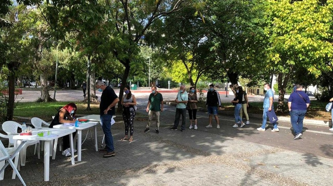 Rapid τεστ στην πλατεία Κουμουνδούρου