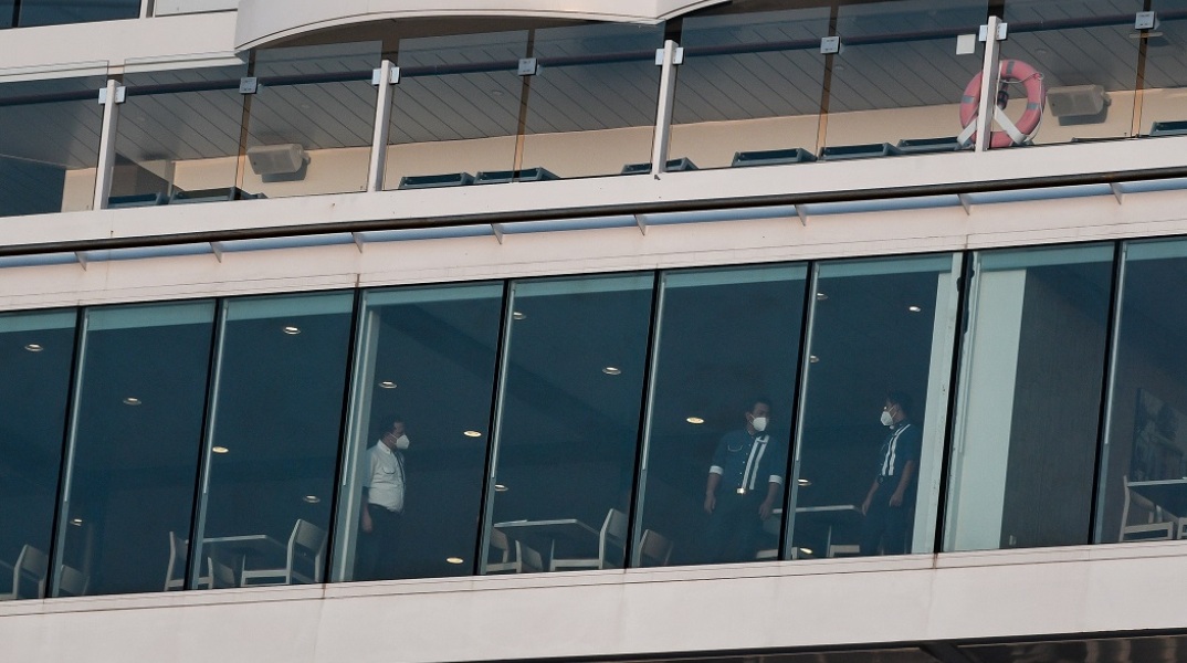 Το κρουαζιερόπλοιο στο λιμάνι του Πειραιά 