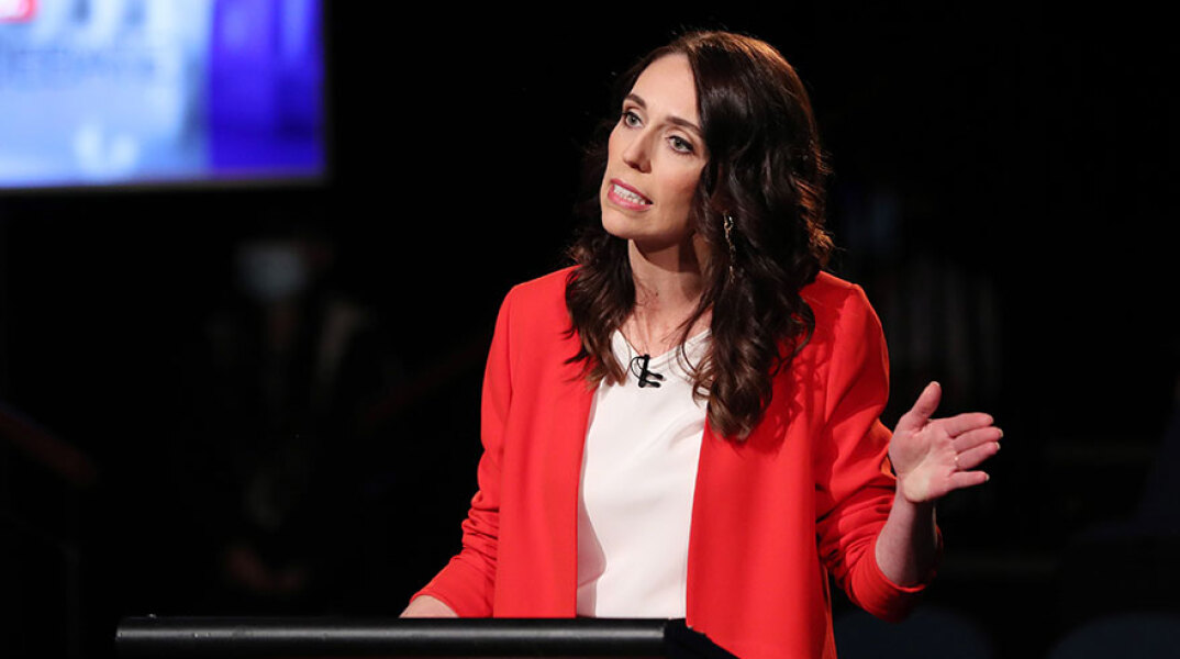 H Τζασίντα Άρντερν, πρωθυπουργός της Νέας Ζηλανδίας, αποκάλυψε σε debate ότι έχει κάνει κάνναβη