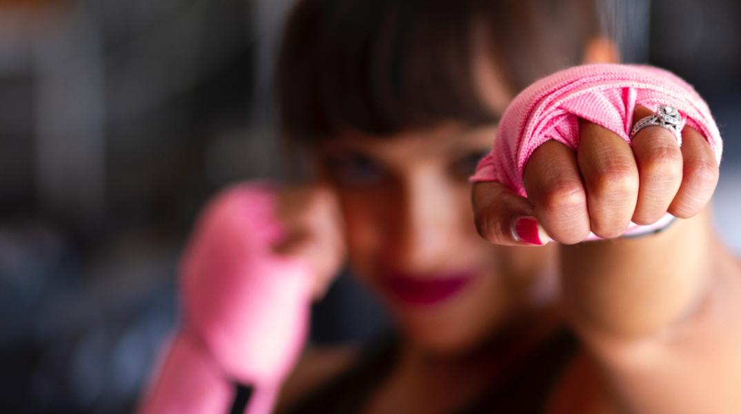 ΙΑΣΩ: Το μεγαλύτερο Κέντρο Μαστού στην Ελλάδα γιορτάζει τον Μήνα Μαστού