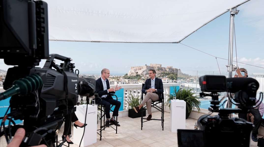 Κυριάκος Μητσοτάκης - Yuval Noah Harari