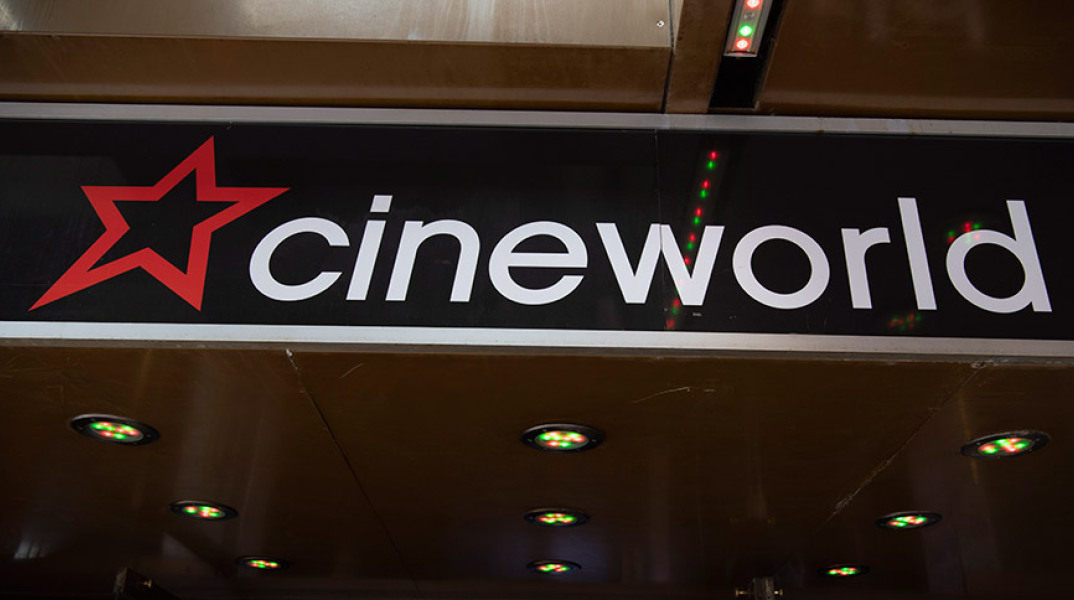 Η Cineworld κλείνει τις αίθουσές της στο Ηνωμένο Βασίλειο και στις ΗΠΑ