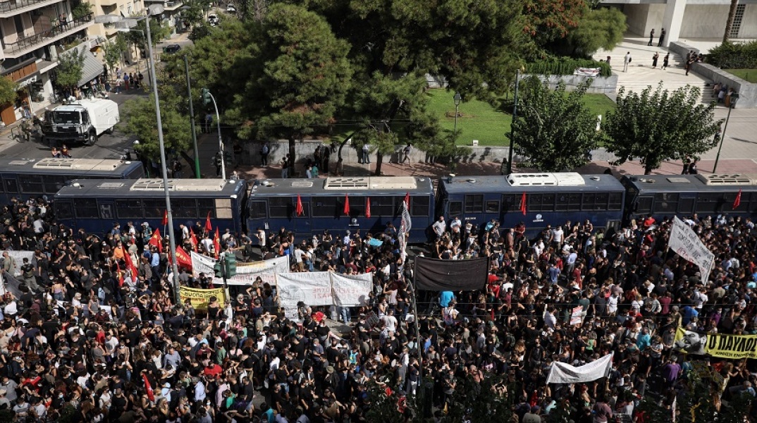 Συγκέντρωση στο εφετείο για τη δίκη της Χρυσής Αυγής