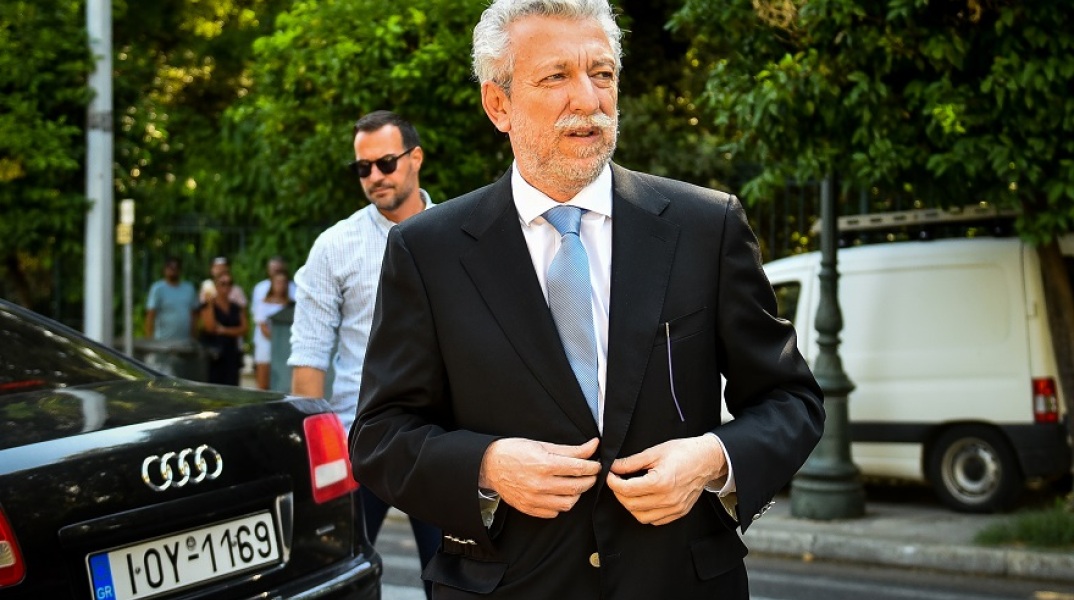 Σταύρος Κοντονής