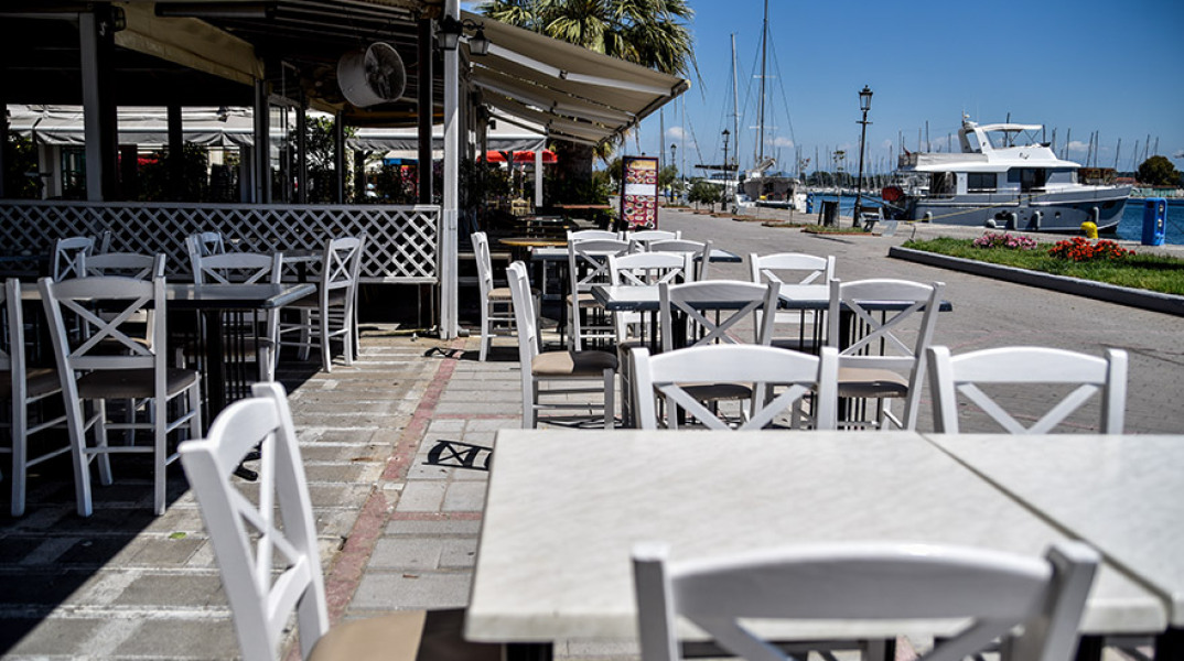 ΠΡΕΒΕΖΑ// ΠΡΟΕΤΟΙΜΑΣΙΑ ΚΑΤΑΣΤΗΜΑΤΩΝ ΕΣΤΙΑΣΗΣ ΣΤΗΝ ΠΑΡΑ