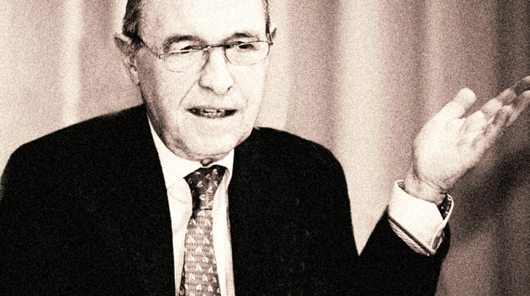 «Ο Κώστας Σημίτης δεν σκοπεύει να απαλλάξει από την παρουσία του τα παιδιά του ΠΑΣΟΚ, τους εθνικιστές της ΝΔ, τους λαϊκιστές της Ρηγγίλης και το ΚΚΕ».