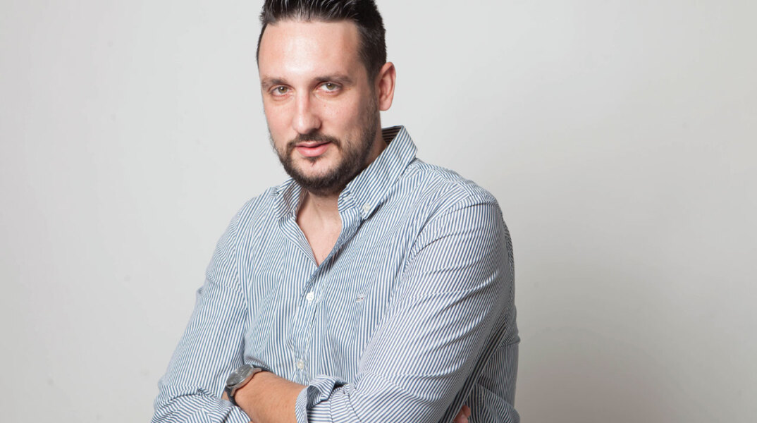 Ο Νέστορας Πουλάκος από τις Εκδόσεις Βακχικόν