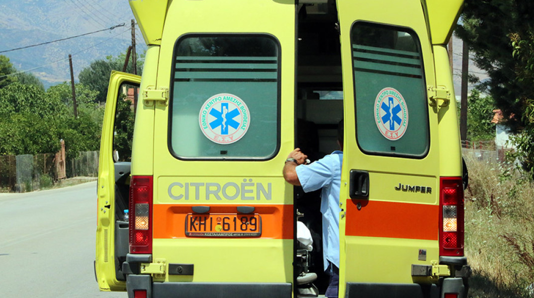 ΑΣΘΕΝΟΦΟΡΟ ΕΚΑΒ