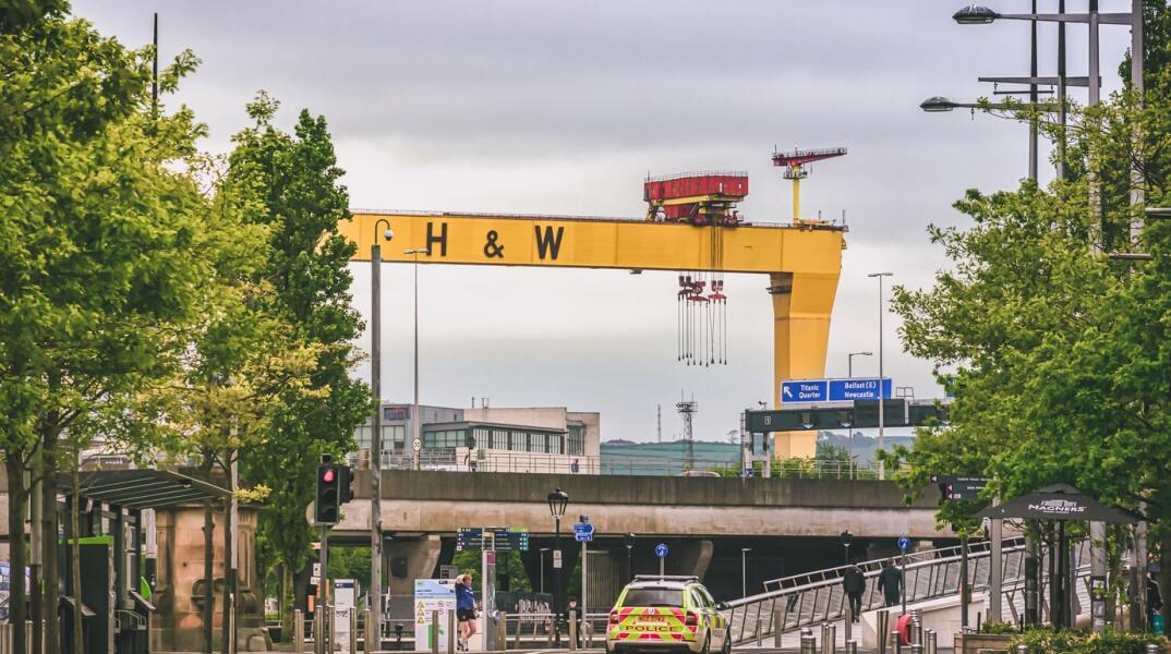 Άδειοι δρόμοι στην Ιρλανδία