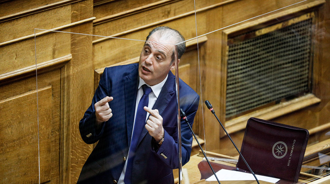 ΚΥΡΙΑΚΟΣ ΒΕΛΟΠΟΥΛΟΣ ΕΛΛΗΝΙΚΗ ΛΥΣΗ  ΣΤΗΝ ΟΛΟΜΕΛΕΙΑ ΤΗΣ ΒΟΥΛΗΣ