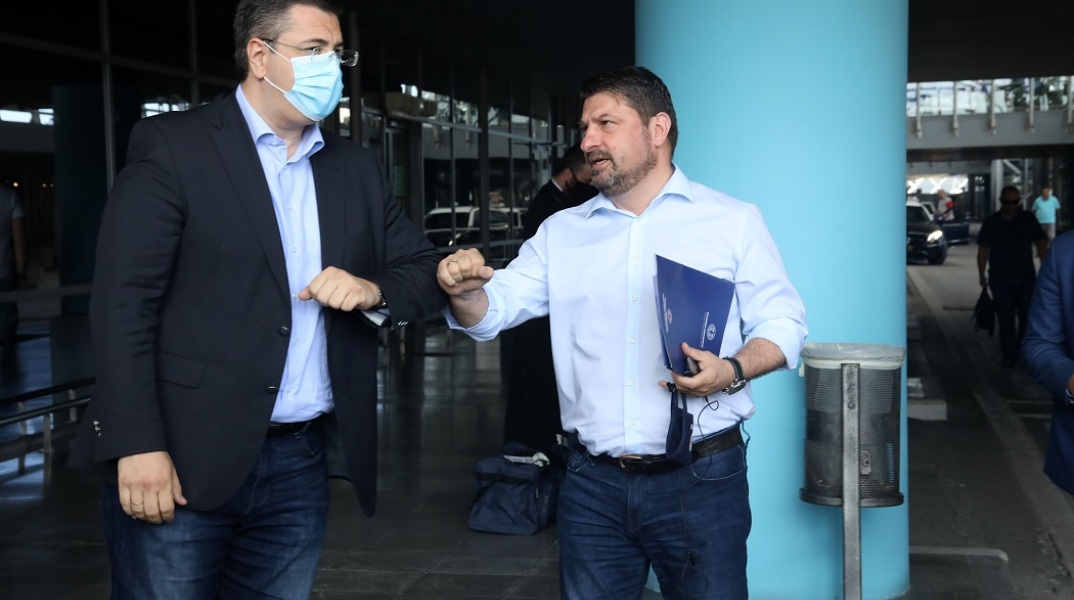 Ο Νίκος Χαρδαλιάς και ο Απόστολος Τζιτζικώστας