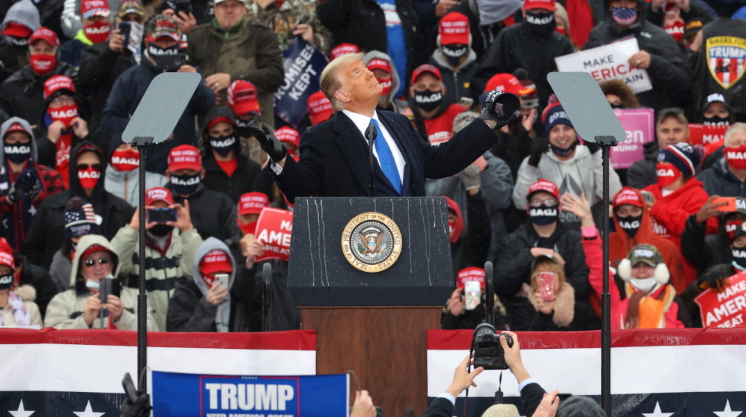 Η Σώτη Τριανταφύλλου κάνει τον δικό της απολογισμό για την προεδρία του Ντόναλντ Τραμπ.