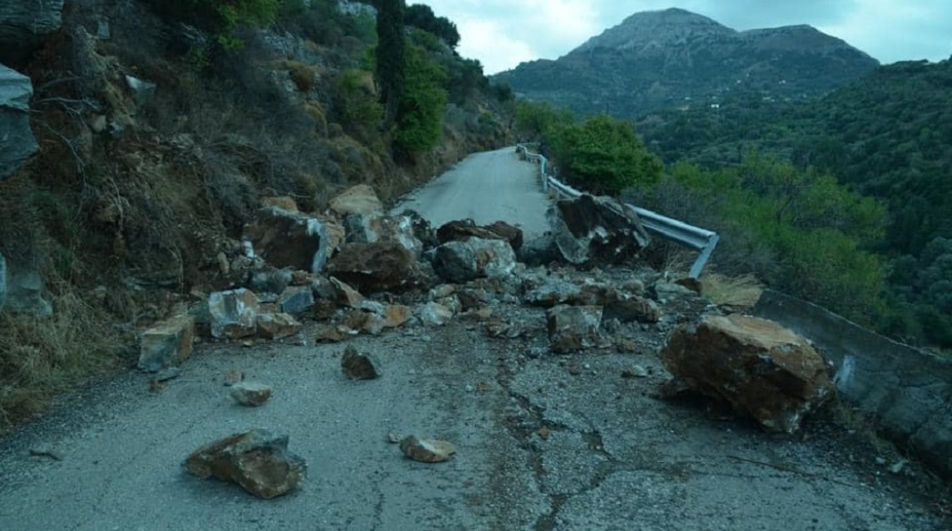 Κατολίσθηση σε δρόμο της Ικαρίας