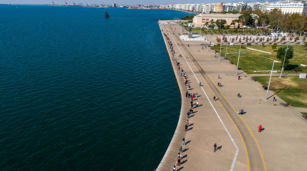Δωρεάν rapid test από κλιμάκιο του ΕΟΔΥ στη Νέα Παραλία Θεσσαλονίκης