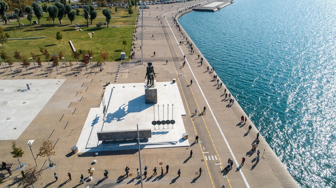 Ουρές στη Θεσσαλονίκη για Rapid τεστ