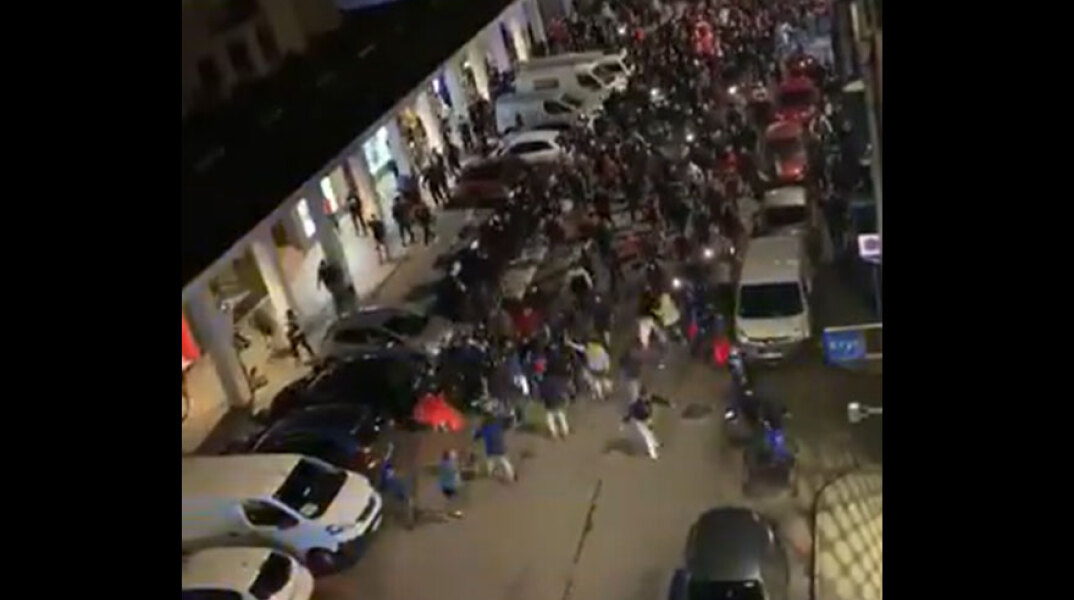 Τούρκοι εθνικιστές σε δρόμο στη Βιέννη κυνηγούν Αρμενίους