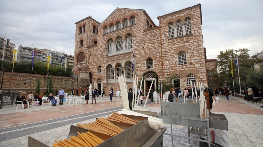 Θετικό το τεστ κορωνοϊού στο οποίο υποβλήθηκε ο Μητροπολίτης Θεόκλητος – είχε συμμετάσχει στη λειτουργία που τελέστηκε στον Άγιο Δημήτριο