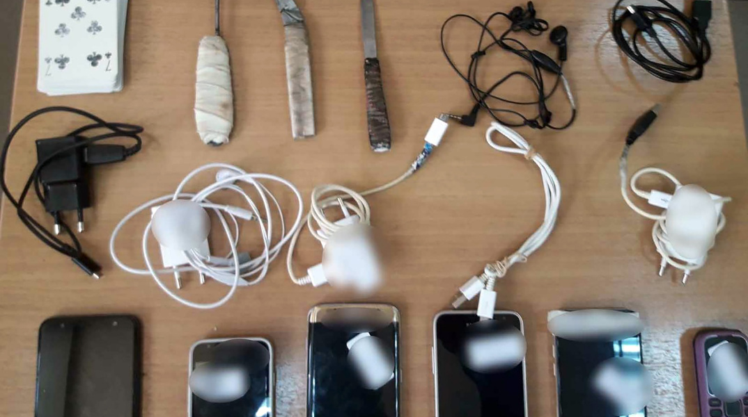 Νέες έρευνες στις φυλακές Ναυπλίου, Κορυδαλλού και Δομοκού - βρέθηκαν και κατασχέθηκαν ναρκωτικά, αλκοόλ, κινητά τηλέφωνα και αυτοσχέδια σουβλιά