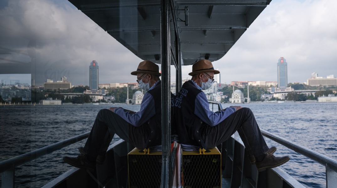 Τουρκία: Ο Ιμπραήμ Καλίν και ο Σουλεϊμάν Σοϊλού, κορυφαίοι κυβερνητικοί αξιωματούχοι της γειτονικής χώρας, προσβλήθηκαν από τον κορωνοϊό