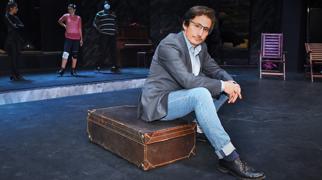 Ο Δημήτρης Τάρλοου στο Θέατρο Πορεία