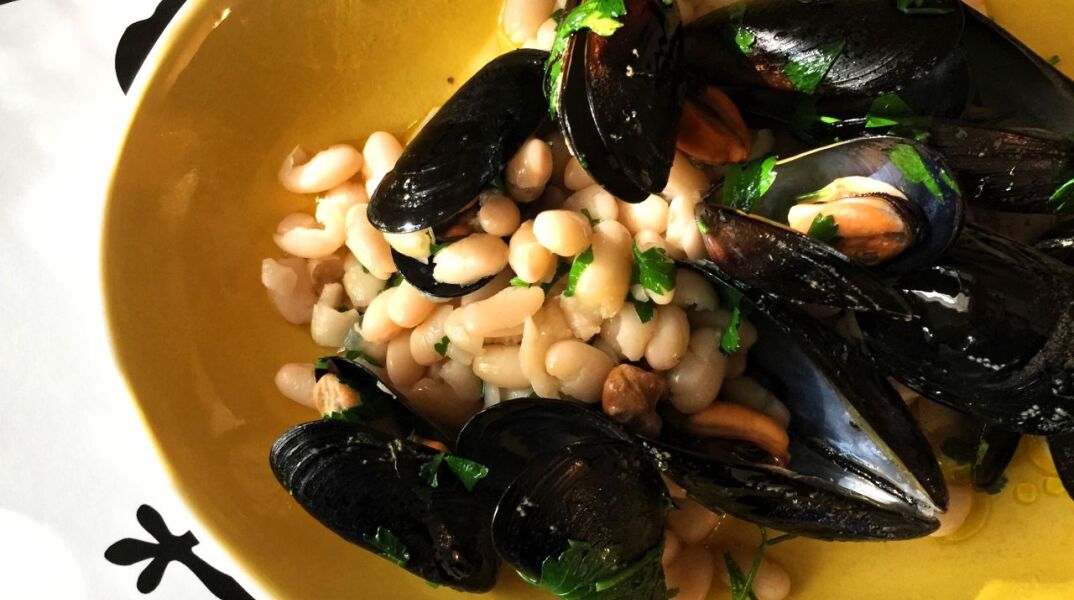 Μύδια με φασόλια