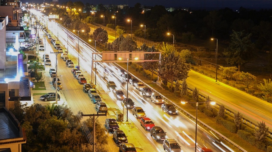 Κίνηση στη λεωφόρο Βουλιαγμενης