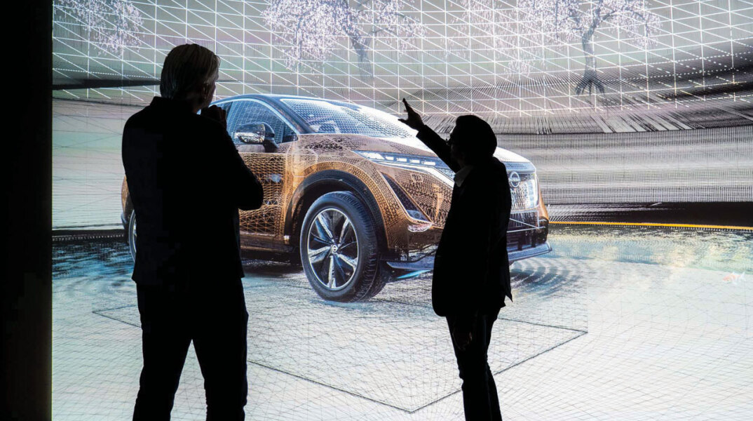 Ο Matthew Weaver, αντιπρόεδρος Nissan Design Europe και ο Chetan Chohan, design manager Nissan