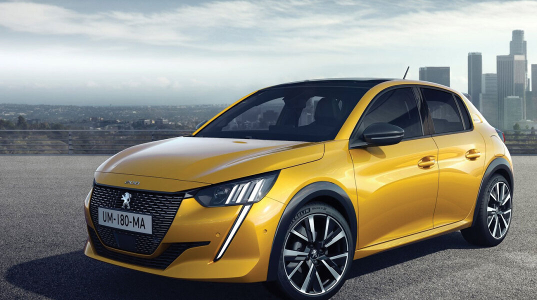 Κίτρινο αυτοκίνητο Peugeot 208