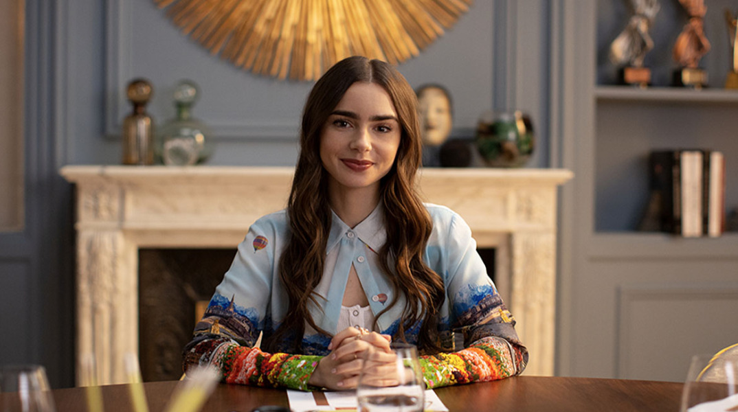 Η Λίλι Κόλινς υποδύεται την Έμιλι στο Παρίσι