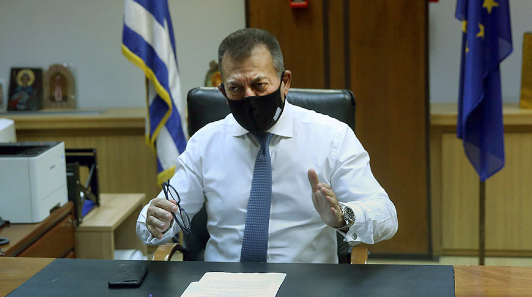 Γιάννης Βρούτσης 