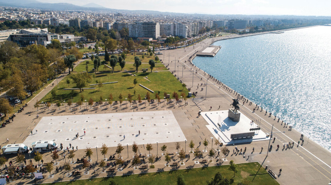 Άποψη της Θεσσαλονίκης από ψηλά