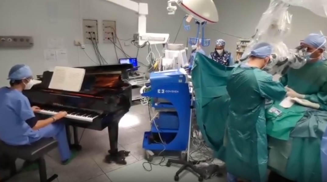 Στιγμιότυπο από την εγχείρηση 