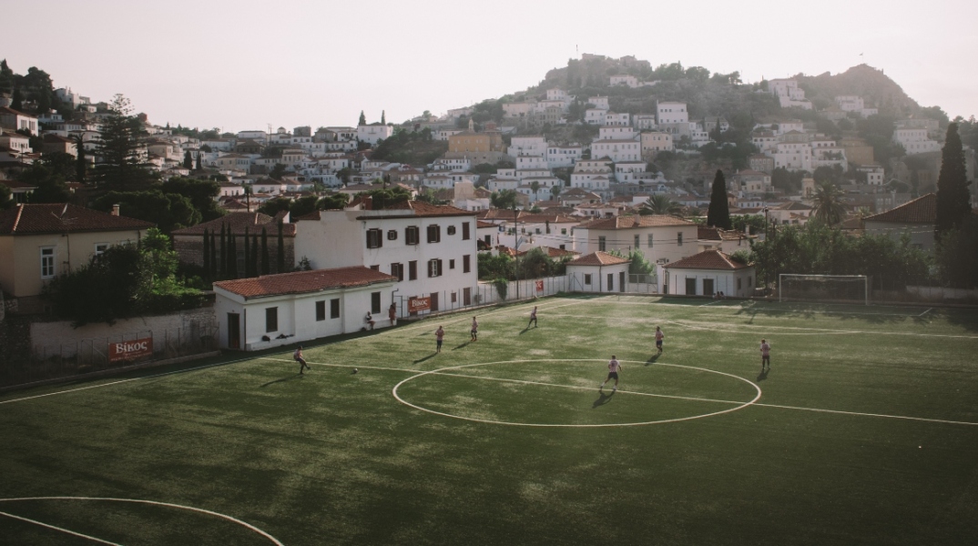 Γήπεδο ποδοσφαίρου στην Ύδρα
