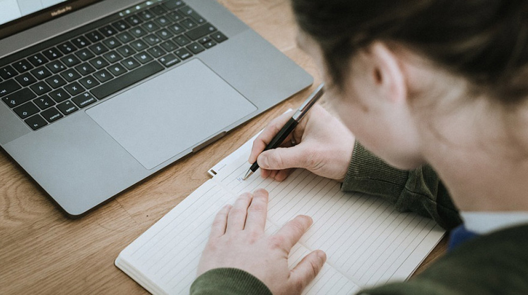 Τηλεκπαίδευση 