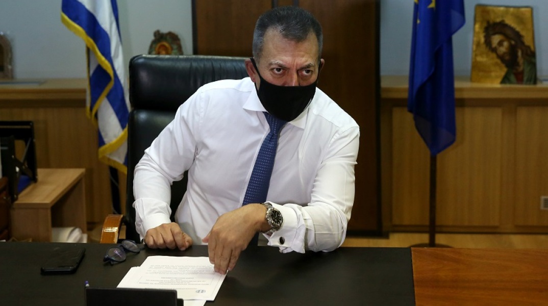 Γιάννης Βρούτσης 