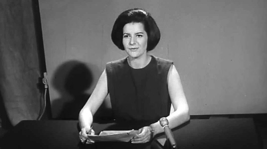 Η πρώτη εκφωνήτρια, Ελένη Κυπραίου