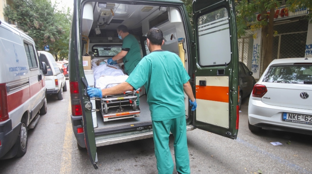 ΘΕΣΣΑΛΟΝΙΚΗ - ΕΚΚΕΝΩΣΗ ΤΗΣ ΚΛΙΝΙΚΗΣ ΠΟΥ ΕΠΙΤΑΞΕ ΤΟ ΥΠ. ΥΓΕΙΑΣ