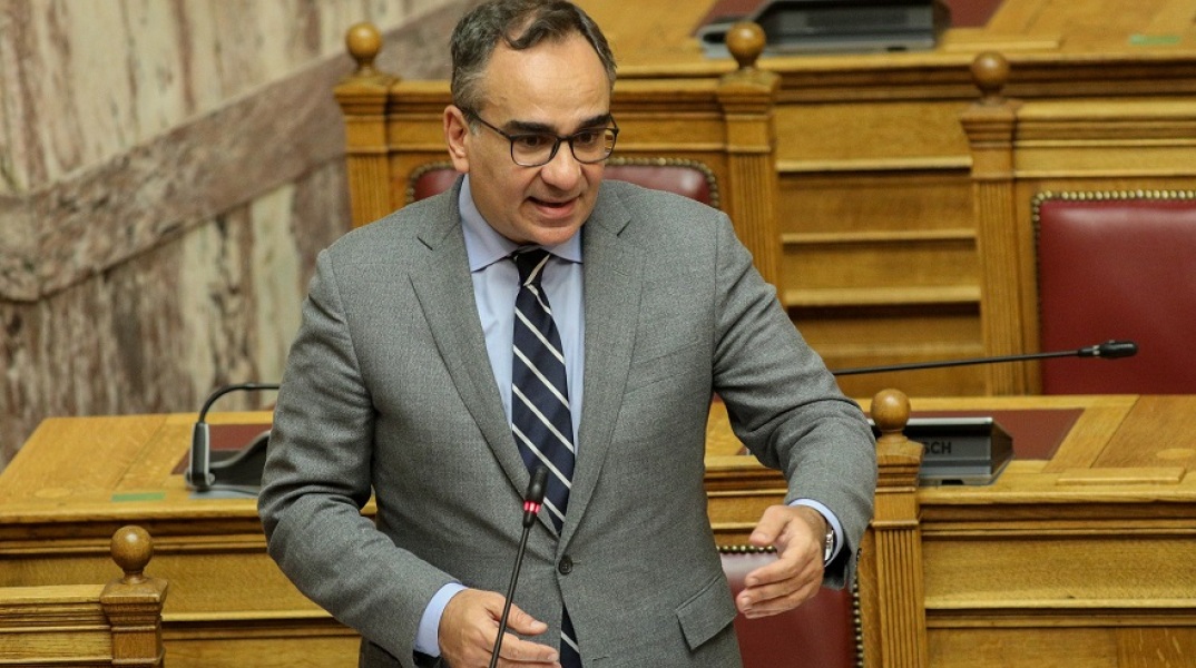 Βασίλης Κοντοζαμάνης