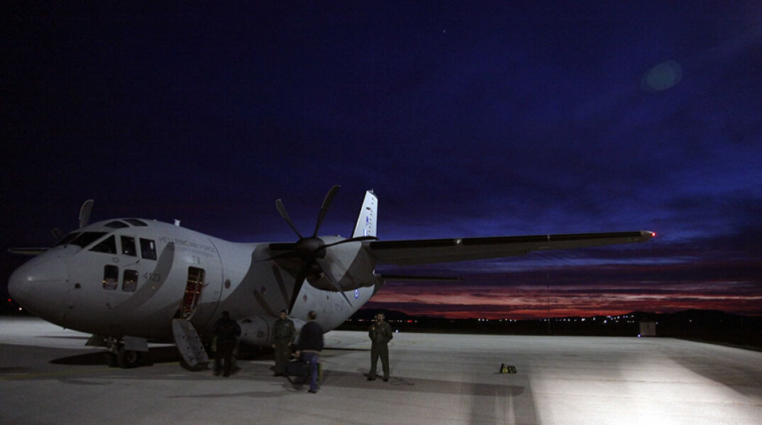 Στρατιωτικό μεταγωγικό C-27 στην 130 ΣΜ, στο αεροδρόμιο της Λήμνου